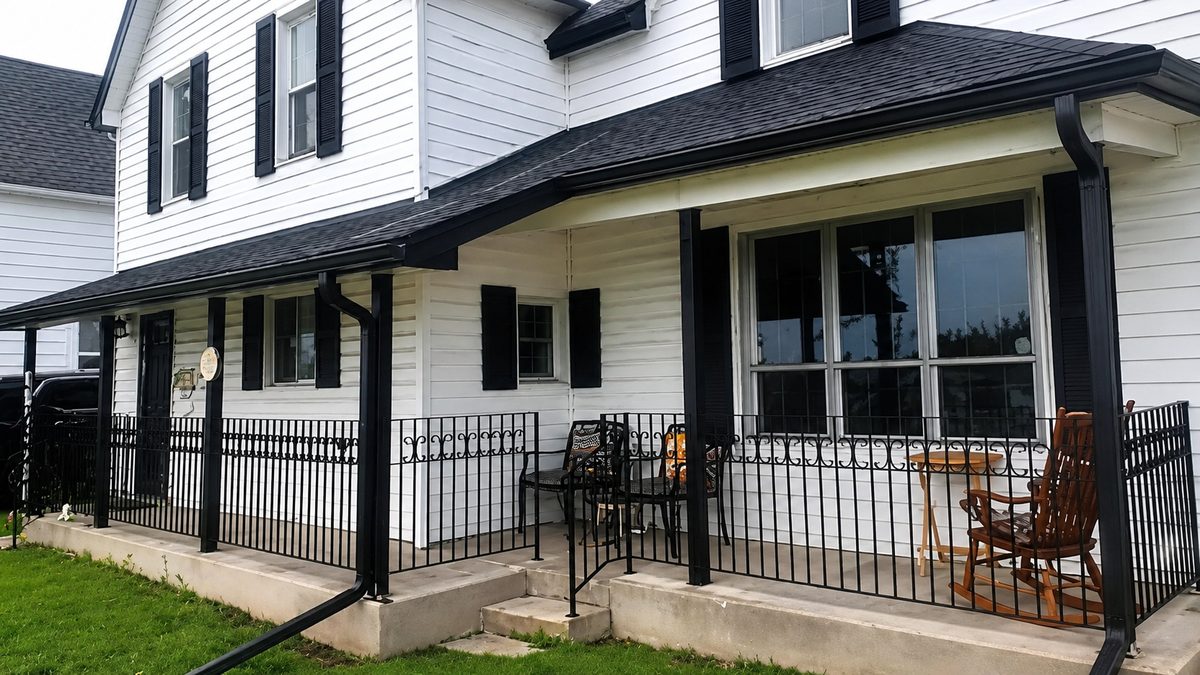 Porch and roof before replacement