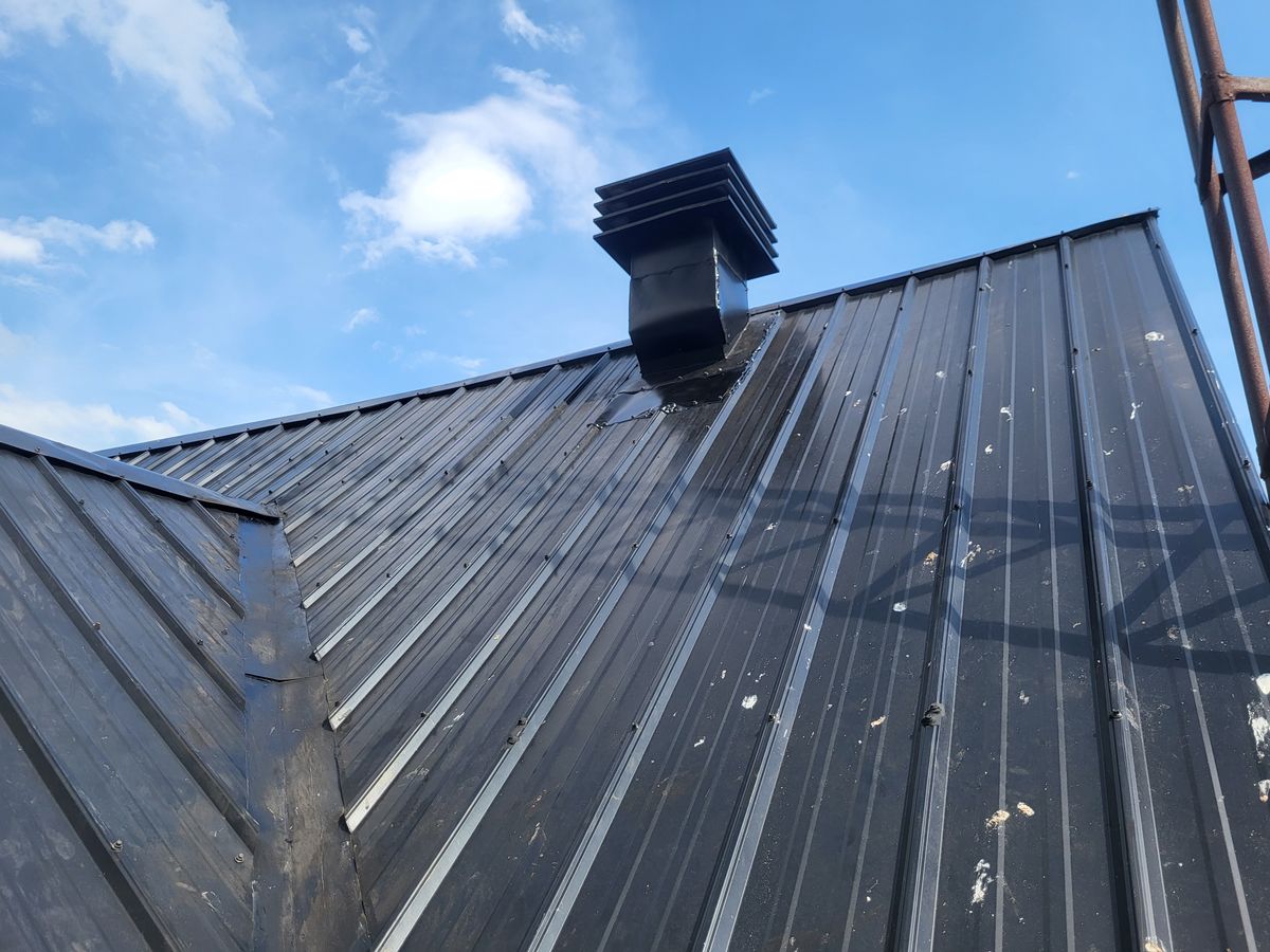 Standing seam metal roof