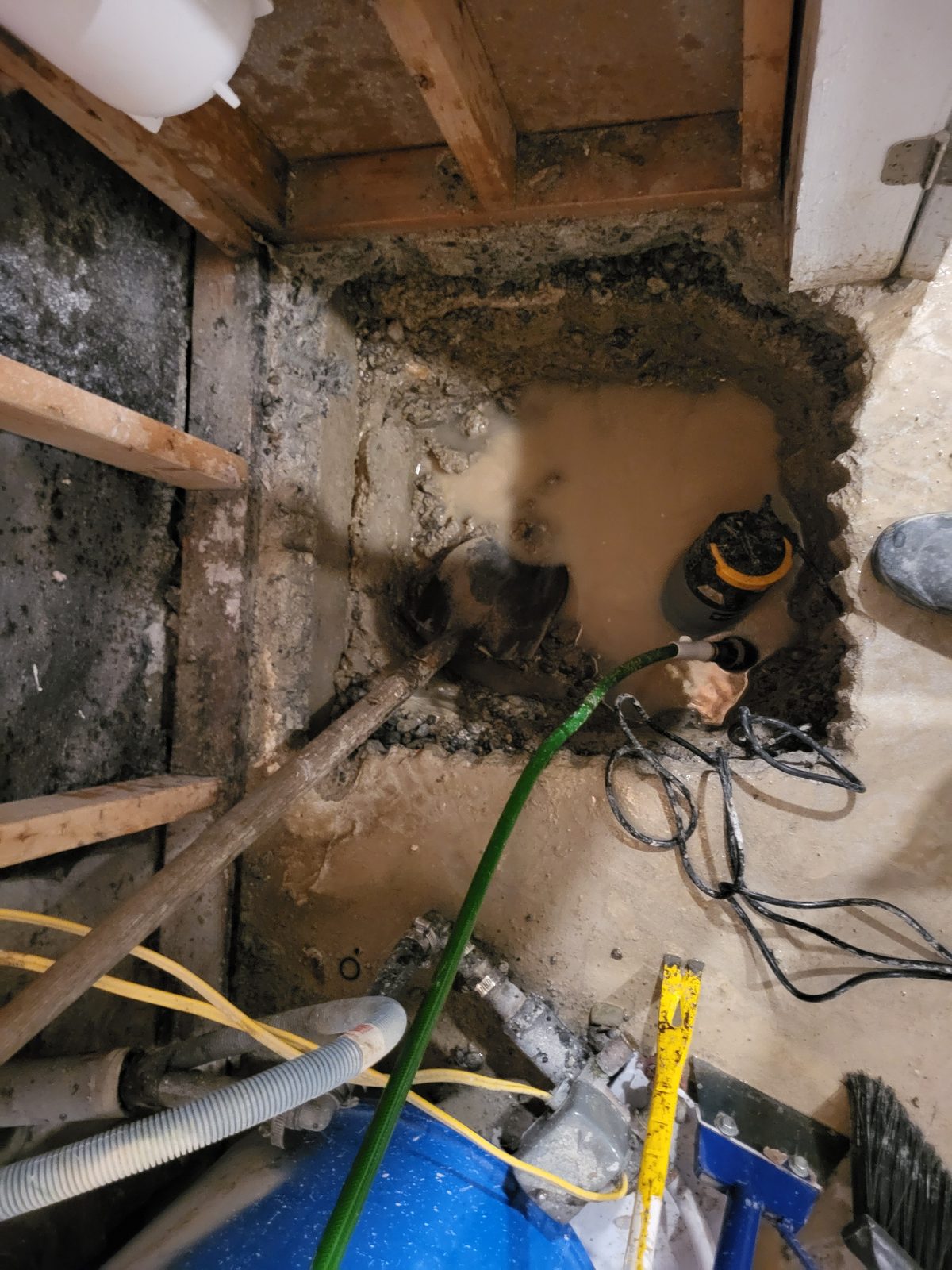 Basement before sump pump installation